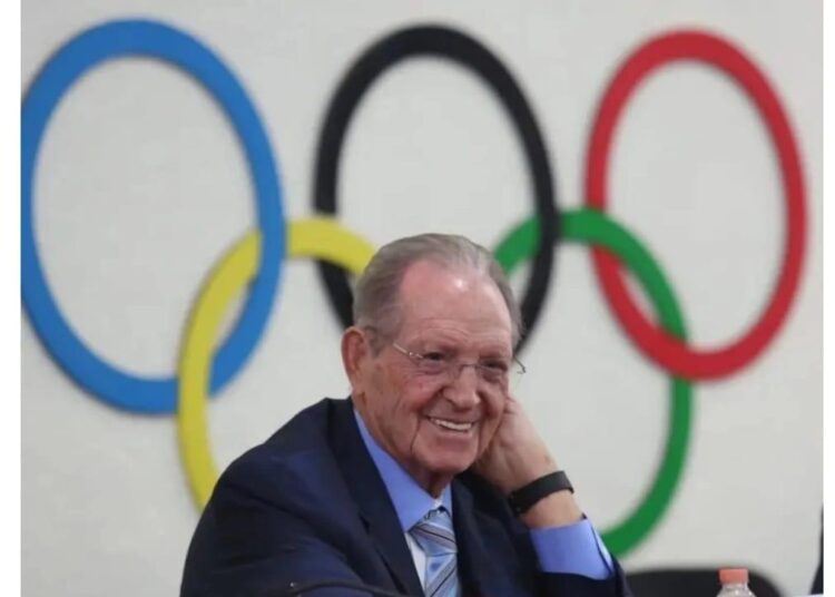 En Memoria de Don Olegario Vázquez Raña, un Mexicano muy Gallego