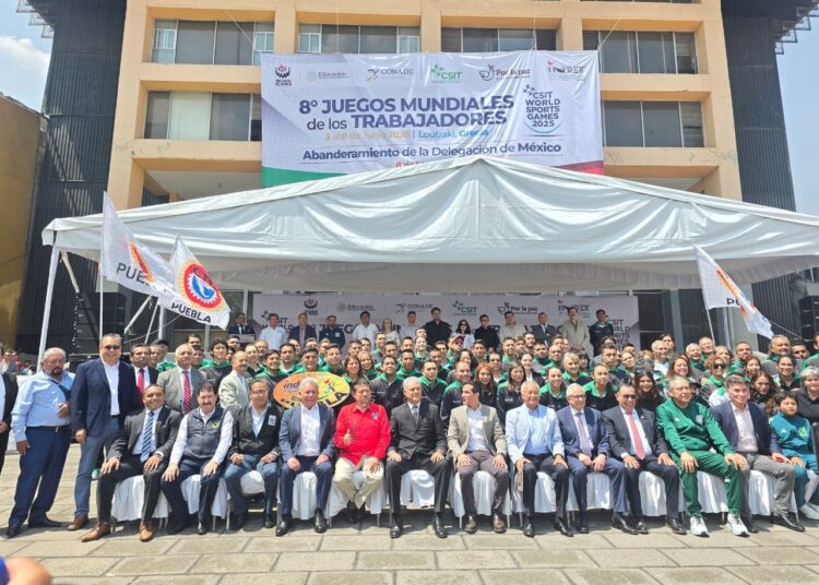 Abanderan Líderes Sindicales del Congreso del Trabajo a Deportistas, Rumbo al Mundial de Grecia 2025