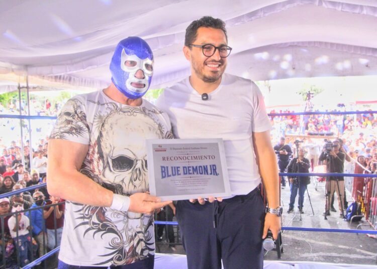 Más de 10 mil Personas Abarrotan Cuautepec, en Homenaje a Blue Demon Jr.